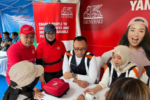 Bersama komunitas pelari, Generali Indonesia gencar promosikan kesehatan lewat The Big Four - Road to Borobudur Run 2024 ( Foto : Generali Indonesia ) 